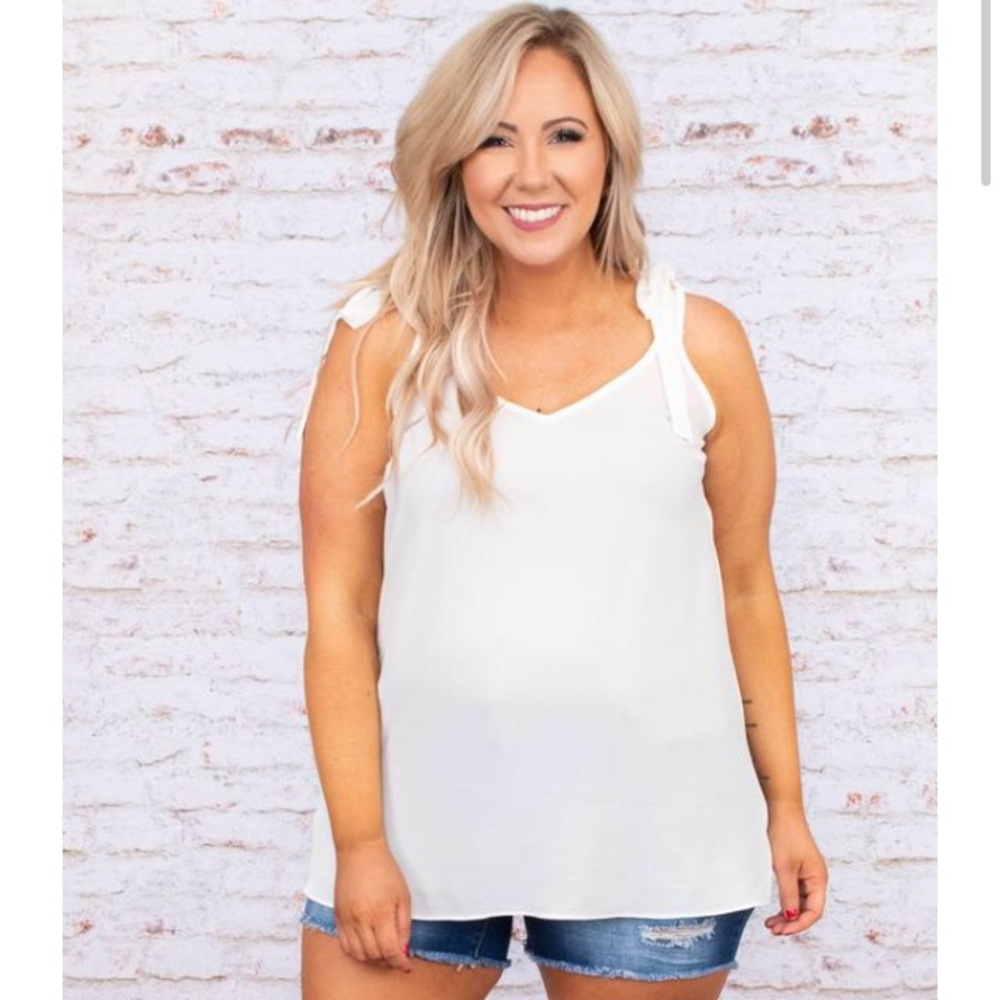 White vacation tank - chic soul